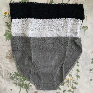 NWT Bikini Underwear with Lace (3-pack)